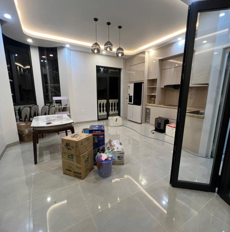 Đơn vị cung cấp dịch vụ vệ sinh công nghiệp nhanh, giá minh bạch tại Long An