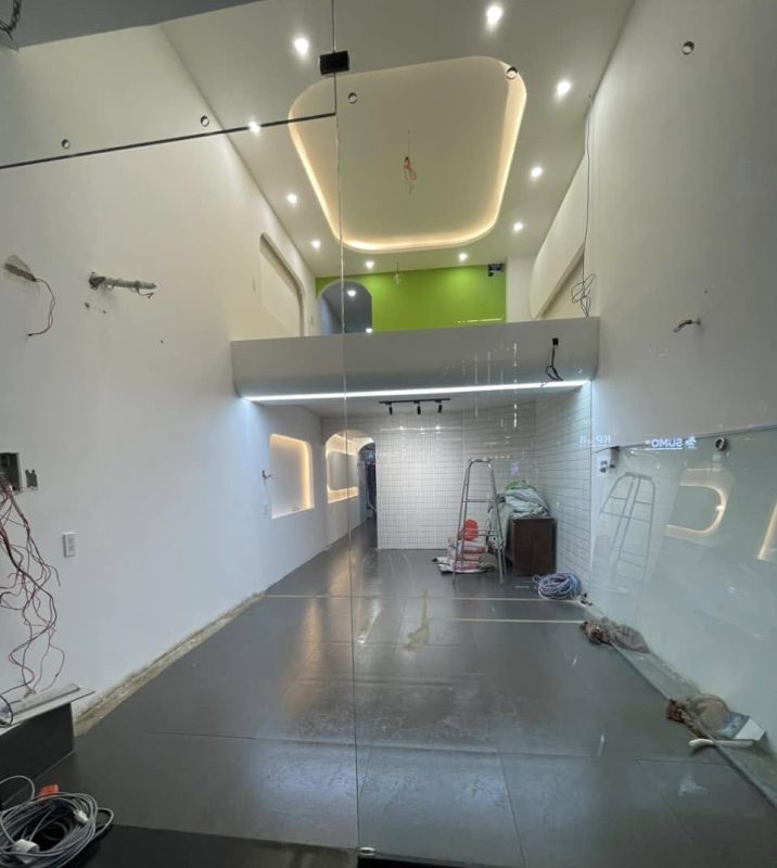 Vệ sinh công nghiệp trọn gói tại TP HCM - Sử dụng hóa chất an toàn